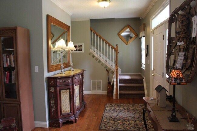 Foto del edificio - Fletcher - Four Bedroom, Lawn Care Included