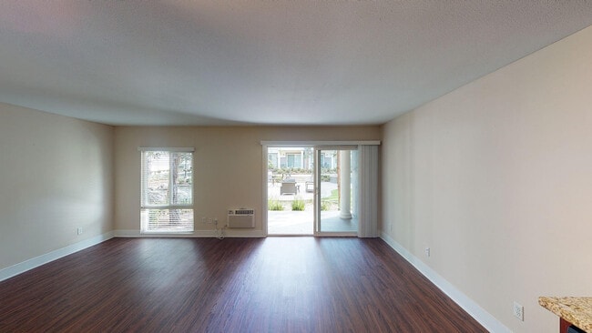 Interior Photo - 27 Seventy Five Mesa Verde