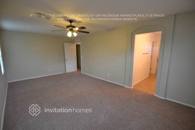 Foto del edificio - 10225 W Camelback Rd