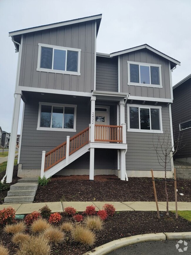 Building Photo - 2432 Seringa Ave