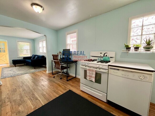 Foto del edificio - 4345 Depew St