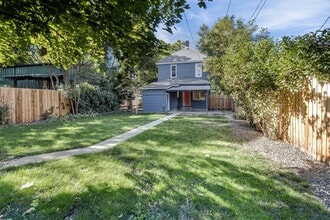 Building Photo - 510 S 14th St