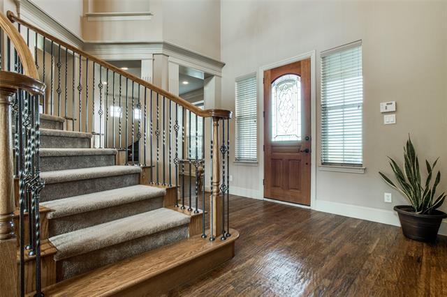 Building Photo - 1108 Queen Guinevere Dr