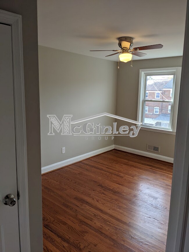 Foto del edificio - 3621 Ravenwood Ave