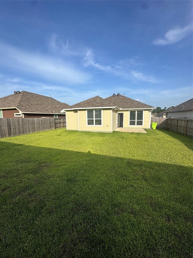 Foto del edificio - 112 Laurel Oak Dr