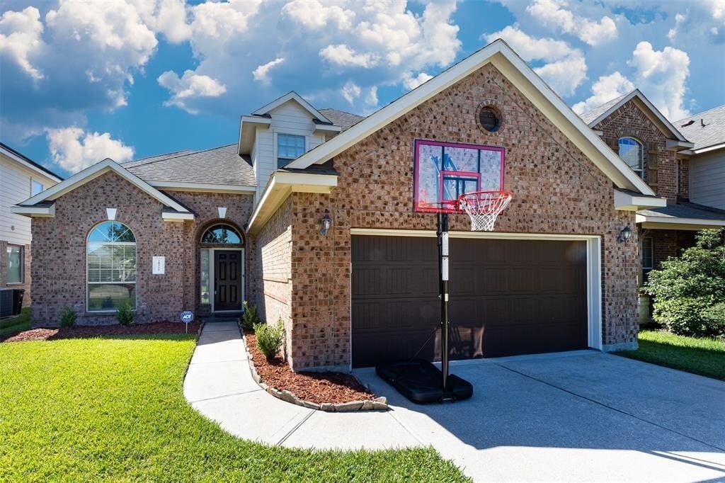 Primary Photo - 18311 Red Oak Manor Ln