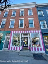 Building Photo - 707 Warren St