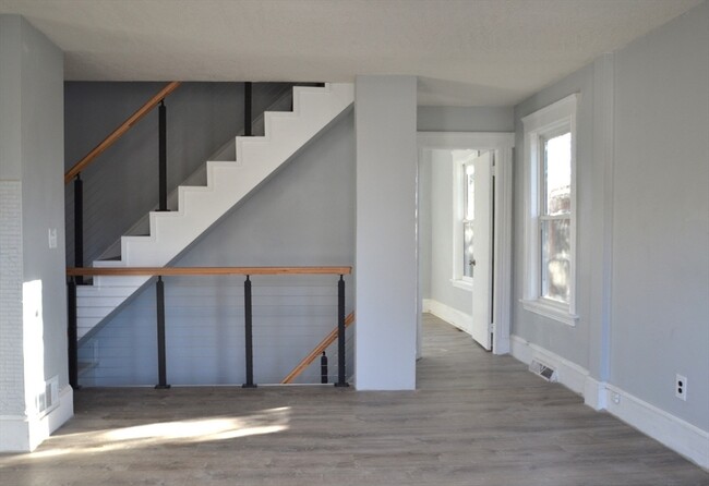 Building Photo - 298 Tremont St