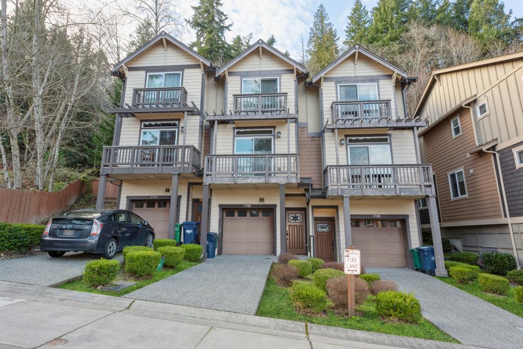 Primary Photo - 17806 NE 95th Ct - 2 bedrooms