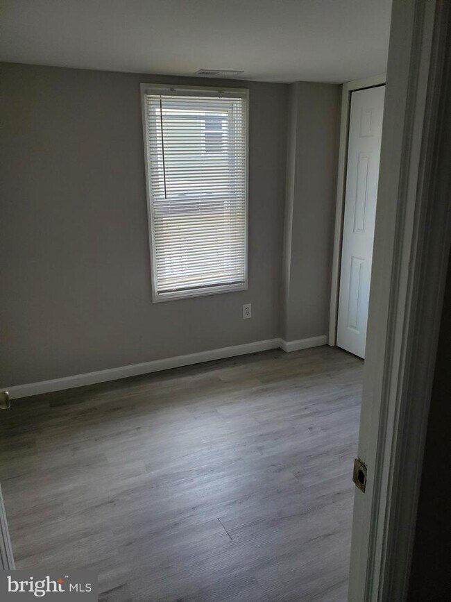 126 N Burlington St, Gloucester City, NJ 08030 House Rental in