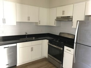 Building Photo - 336 W Culver St