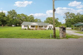 Building Photo - 398 Old Douglas Rd