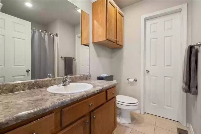 Photo - 894 W Peachtree Dr Townhome