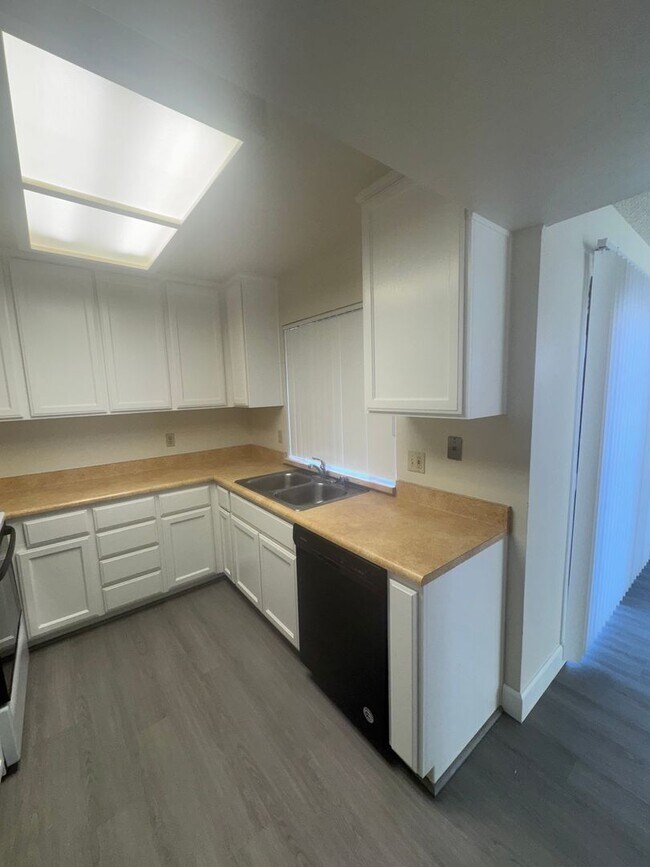 Foto del edificio - Close to UCDMC!