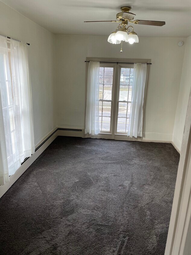 97 W Michigan Ave Unit 4, Galesburg, MI 49053 Apartments in Galesburg