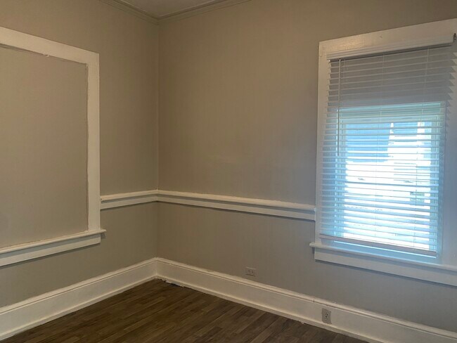 Foto del edificio - 1205 Lancaster St