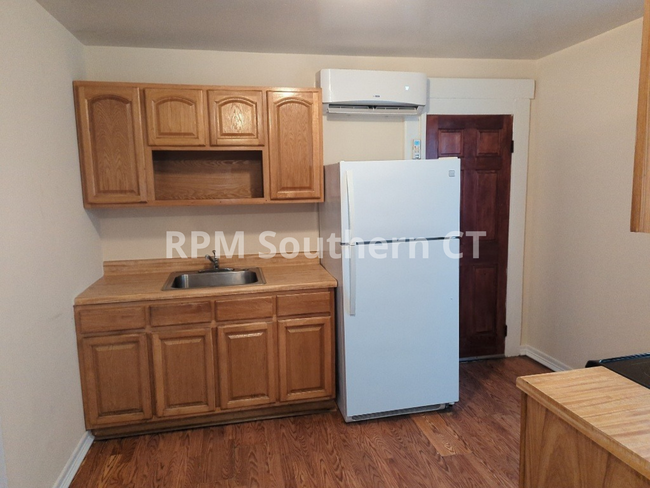 Building Photo - Newly Updated 1-Bedroom Apartment – Freshl...