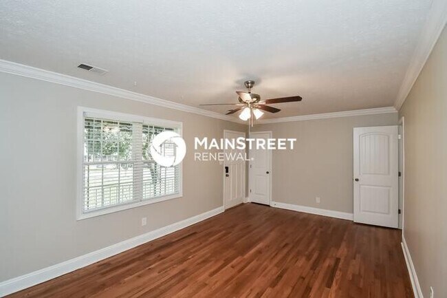 Foto del edificio - 3 Bedroom Pet-Friendly Home in DOUGLASVILL...