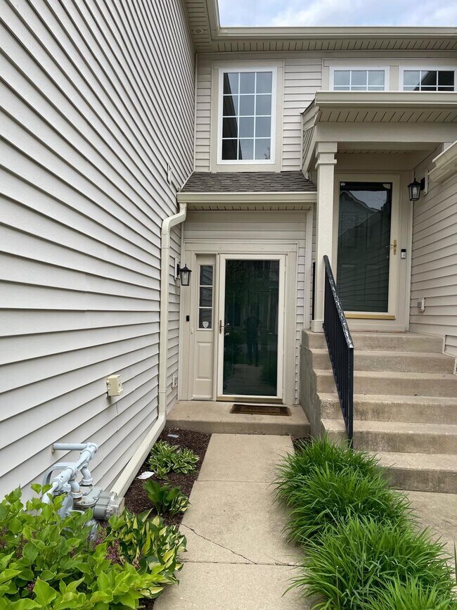 Foto del edificio - 2277 Stoughton Dr