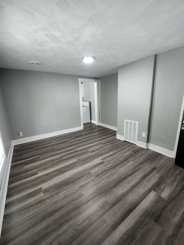 Foto principal - 915 Pierce Ave