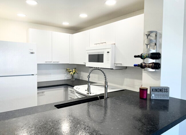 Newly remodeled kitchen - 525 E Seaside Way
