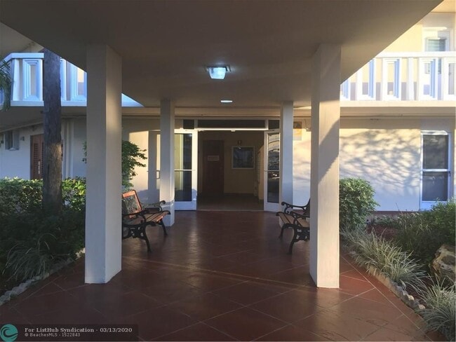 Foto del edificio - 2930 Point E Dr
