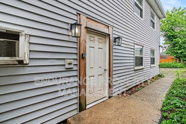 Building Photo - 1932 Truitt Ave