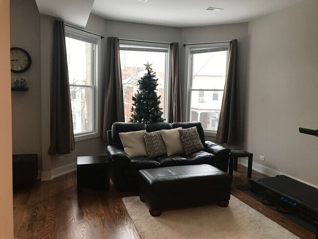 Foto del edificio - 3054 N Avers Ave