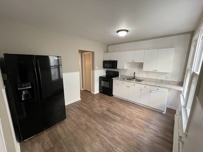 Foto del edificio - 111 Maffett St