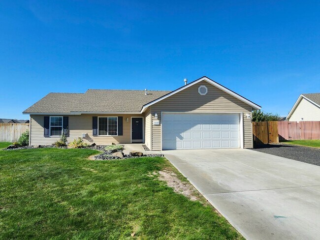Building Photo - Charming 3-Bedroom Home in Desirable Pasco...