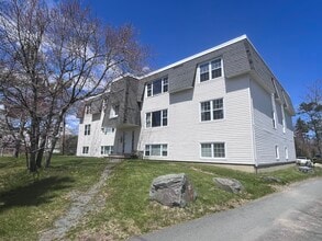 Building Photo - 52 Bissett Rd