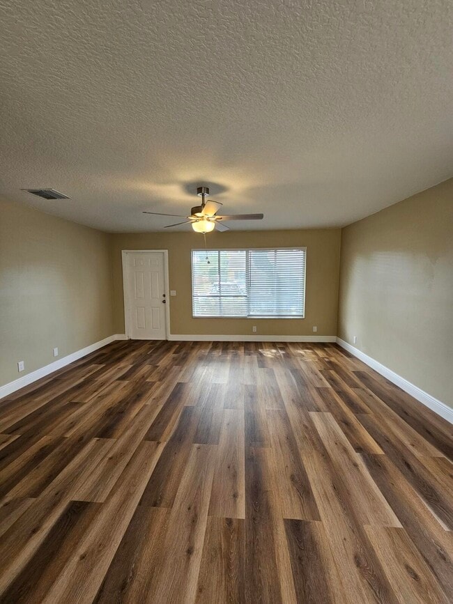 Building Photo - 4787 Orleans Ct