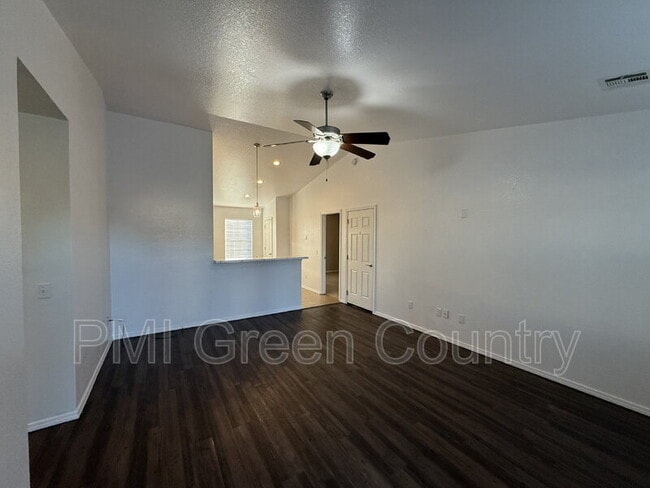 Building Photo - 25934 E 90th St S