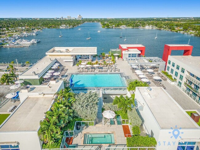 Foto del edificio - 777 N Ocean Dr