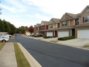 Building Photo - 4003 Labrador Way