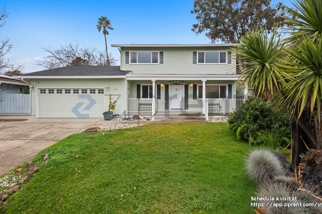 Building Photo - 60 Deerhaven Pl