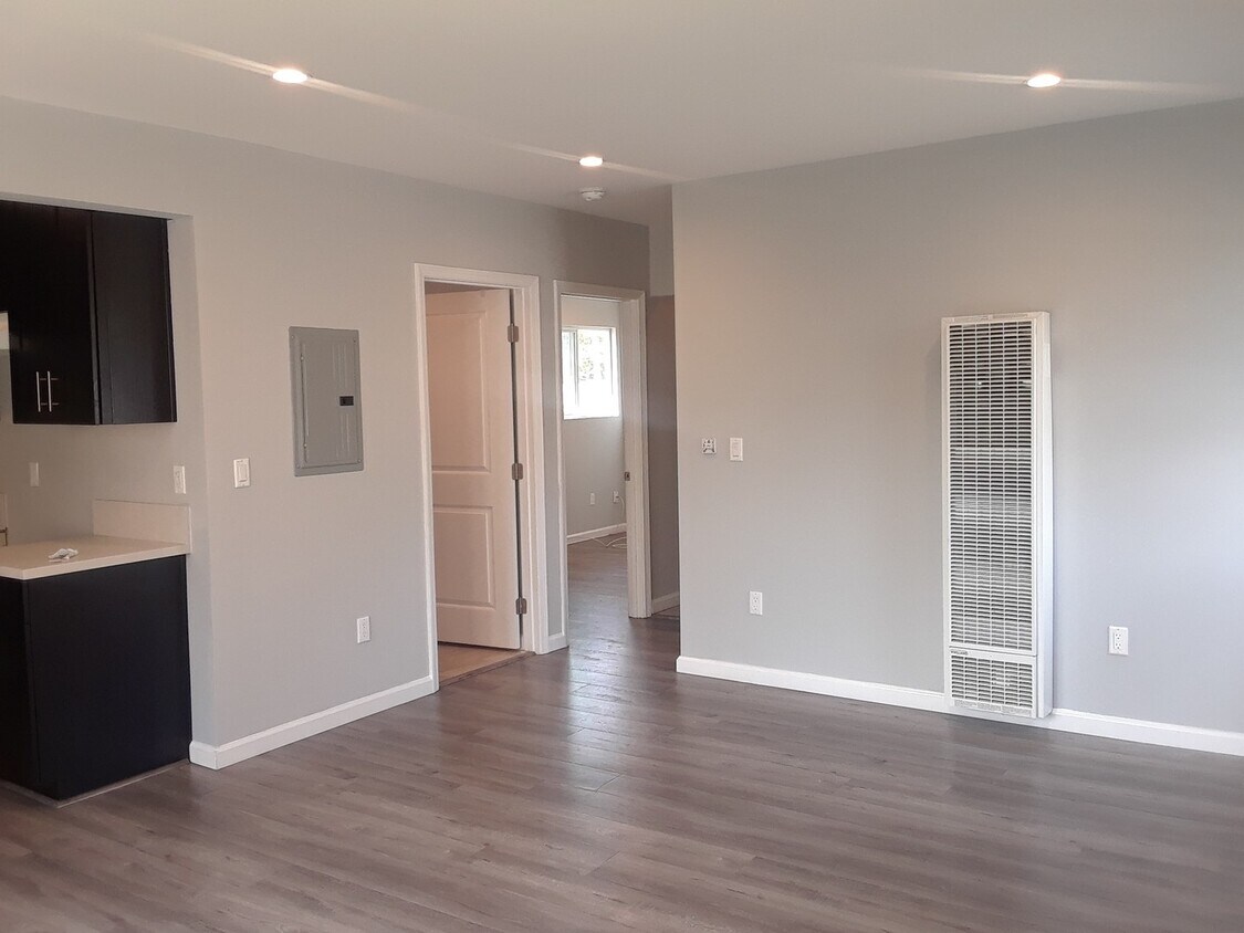 Foto principal - 2020 W 54th St., LLC