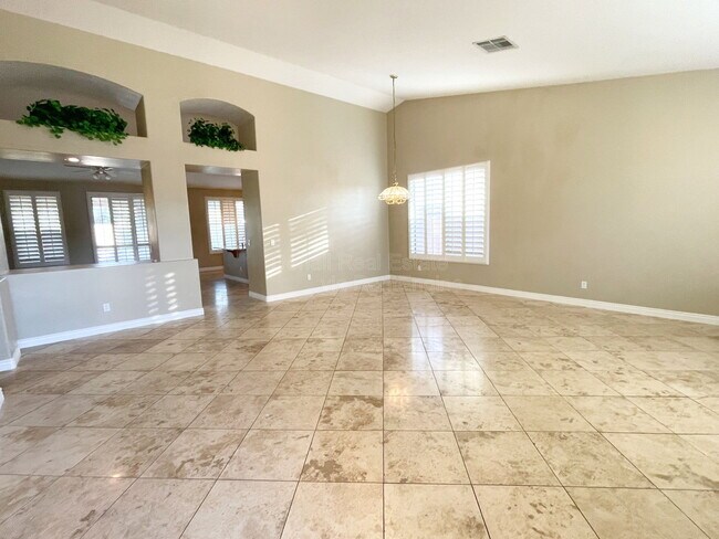 Foto del edificio - 2260 W Megan St