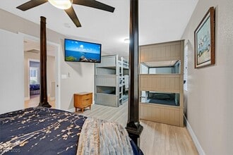 Building Photo - 2735 Peekskill Ave