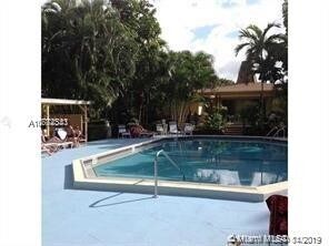 Foto del edificio - 4801 NW 34th St