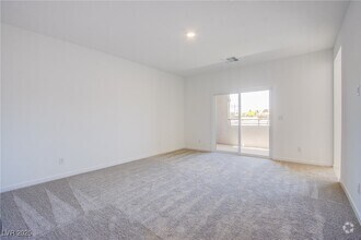 Building Photo - 252 Walsh Peak Ave