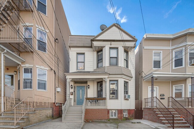 Foto del edificio - 73 Carlton Ave