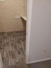 Building Photo - 6909 Chasewood Dr