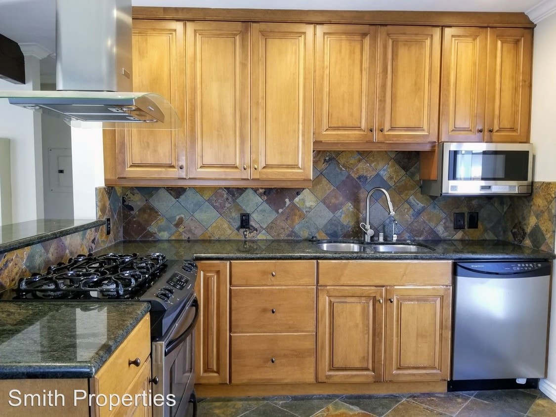 22192223 248th St, Lomita, CA 90717 Condo for Rent in Lomita, CA