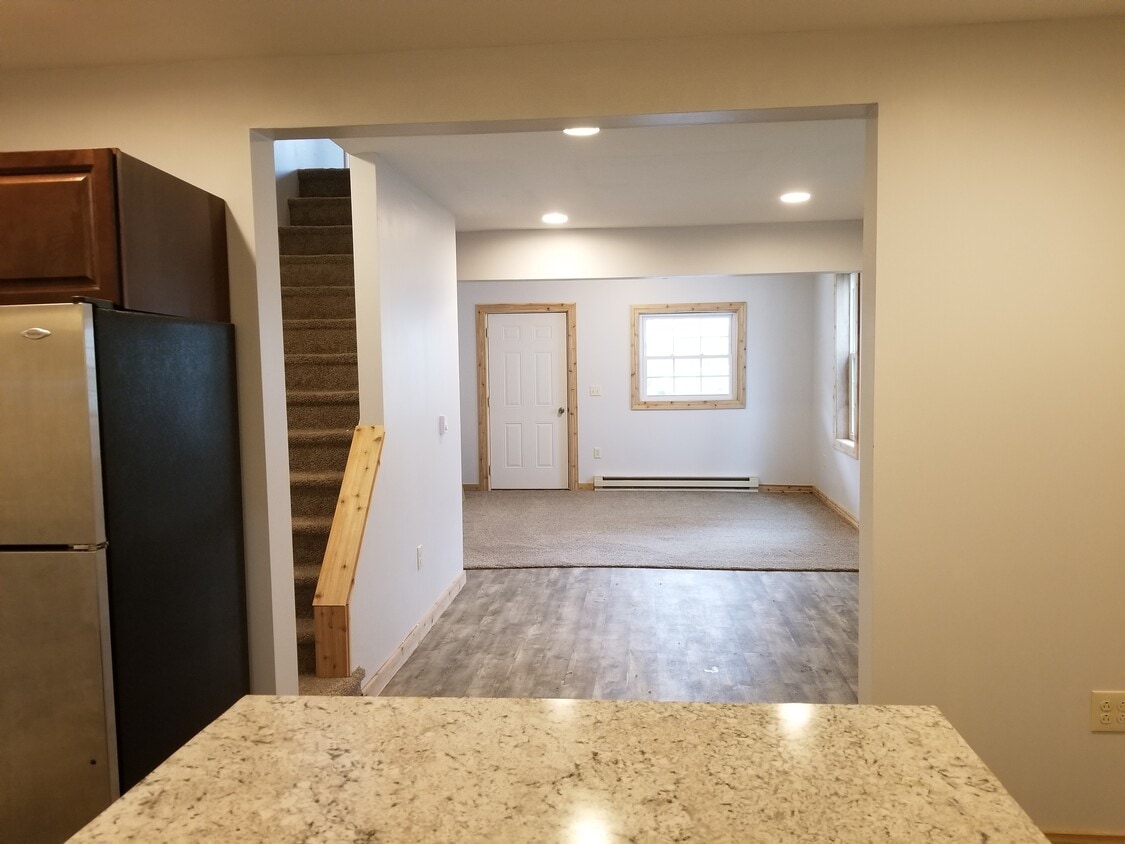 First floor - 412 Elizabeth St