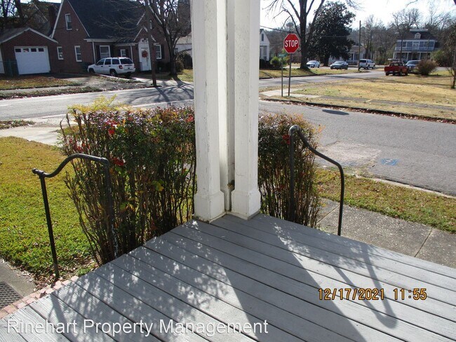 Foto del edificio - 2 br, 1 bath House - 106 Academy St. Unit B