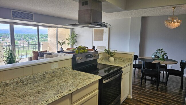 Foto del edificio - 411 Lakewood Cir
