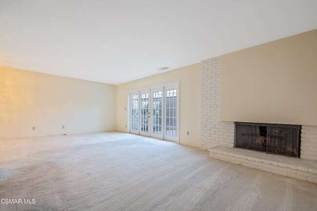 Foto del edificio - 18134 Killion St
