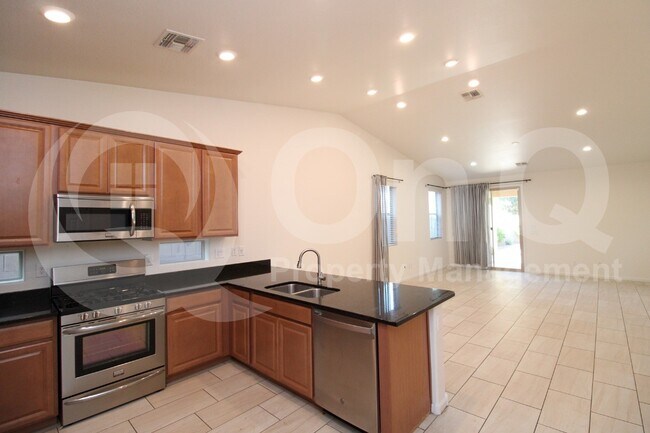 Building Photo - 3270 S Santa Rita Way