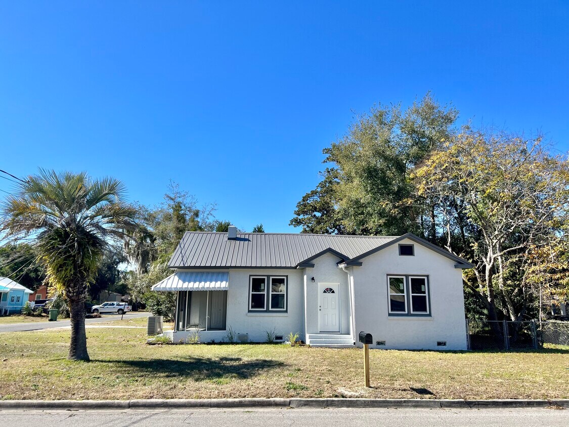618 Husson Ave, Palatka, FL 32177 House Rental in Palatka, FL